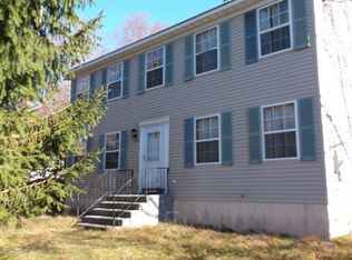 7922 Sleepy Hollow Dr, Tobyhanna, PA