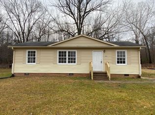 3805 Queen Anne Cir, Winston Salem, NC 27106