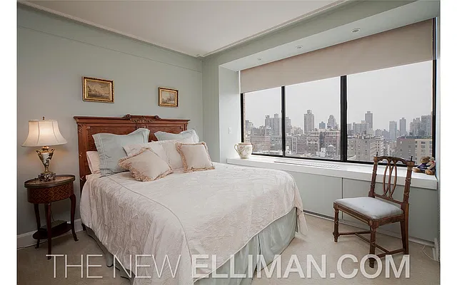 Sold by Douglas Elliman | media 16