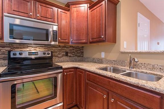 5th image of 98 Montvale St Unit 2