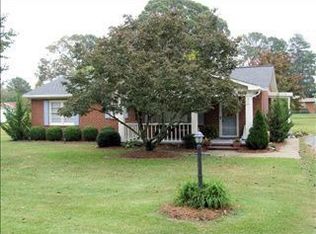 136 Edgar St, Goldsboro, NC 27530