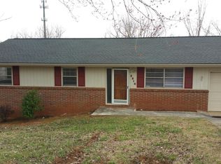 2214 Highland Rd, Maryville, TN 37801