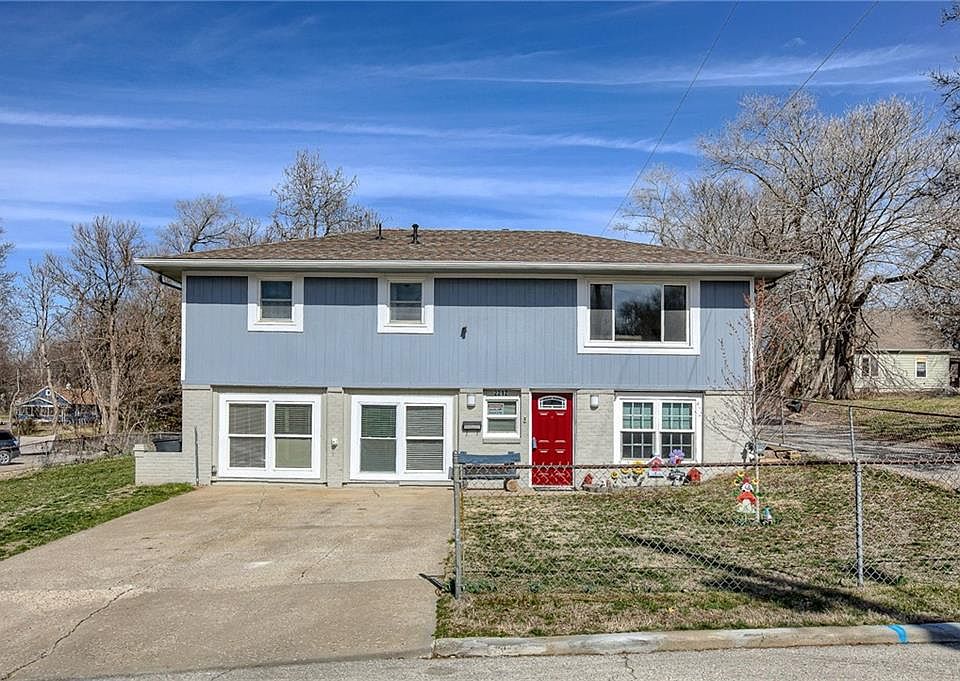 1st image of 2212 Lathrop Ave