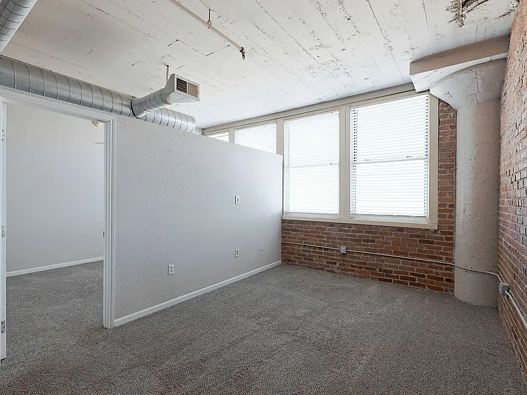 Park Lofts — Photo 21