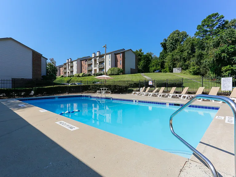 Sharonridge Apartments — Photo 6