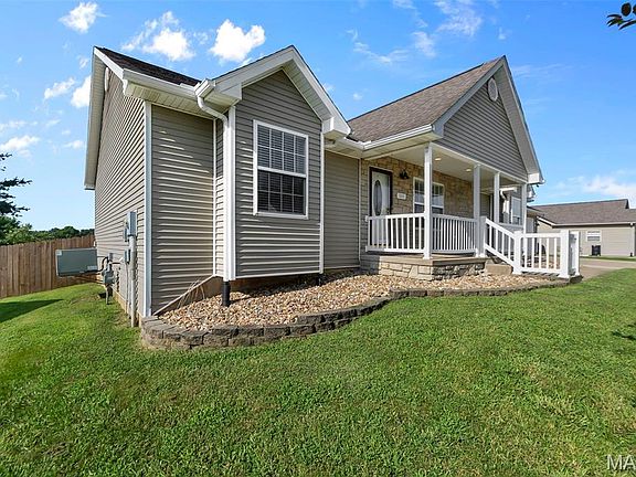 4th image of 365 Spring Hill Rd