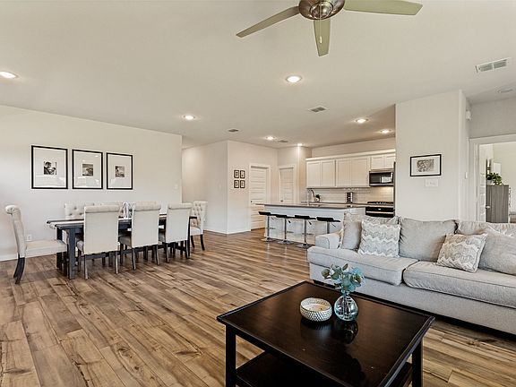 5th image of 1216 Nuevo Rancho Ln