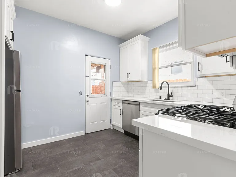 3203 Nebraska Ave — Photo 6