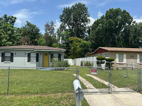 2nd image of 7720 Ravenna Ave