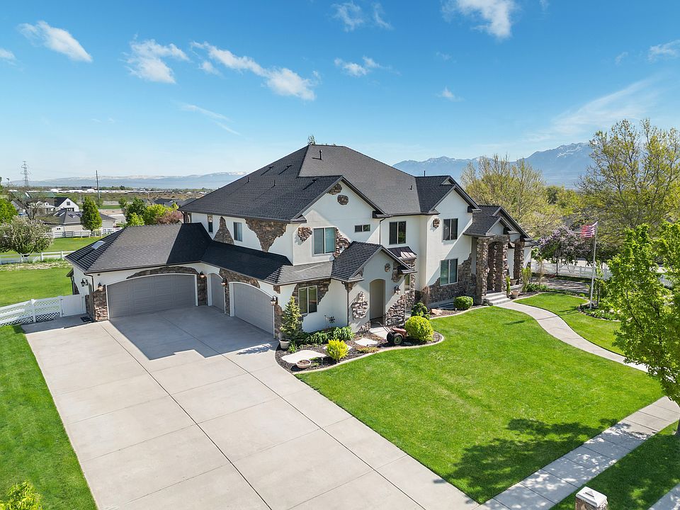 1st image of 3702 W Wasatch Dr