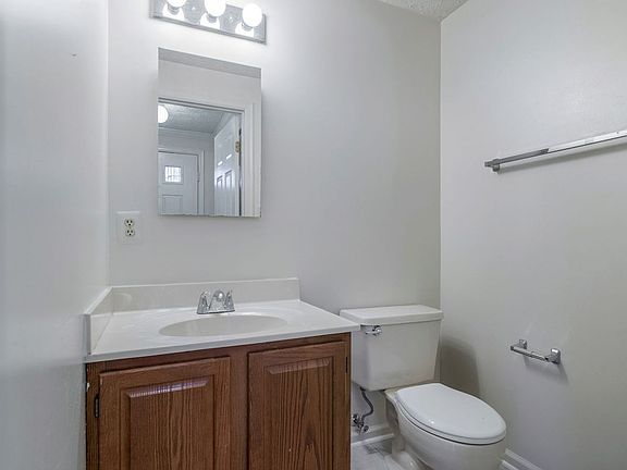 3rd image of 3855 Sunny Brook Ct