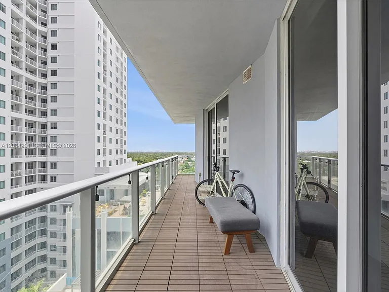 1010 SW 2nd Ave #1009 — Photo 21