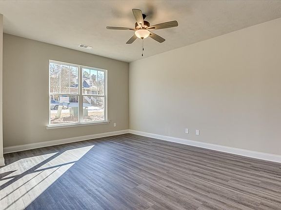 5th image of 109 Cobblestone Ln Lot 4
