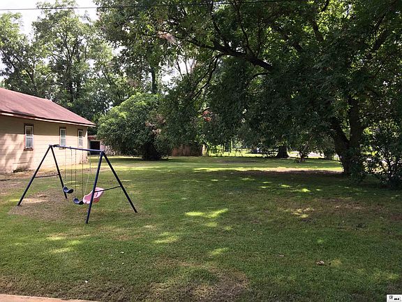 5th image of 912 Arkansas St