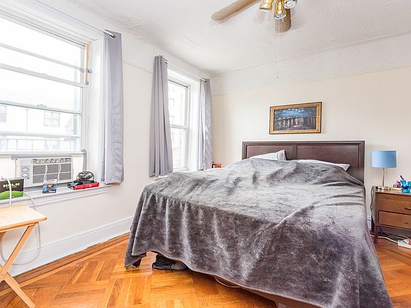 4th image of 31-72 35th St #3B1