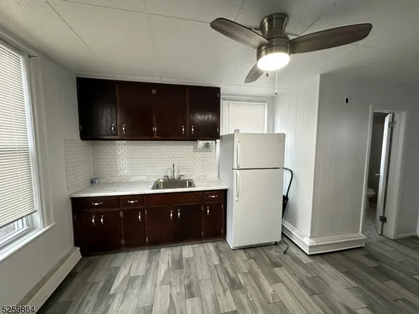 89 Getty Ave APT 3, Clifton, NJ 07011