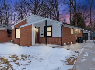 809 Butternut Ave, Royal Oak, MI 48073