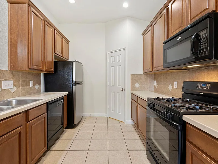 31719 Cattail Park Ct — Photo 11