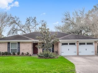 5306 Carmona Ln, Pearland, TX 77584