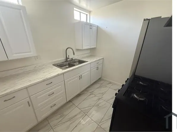 11651 Gorham Ave APT 1, Los Angeles, CA 90049
