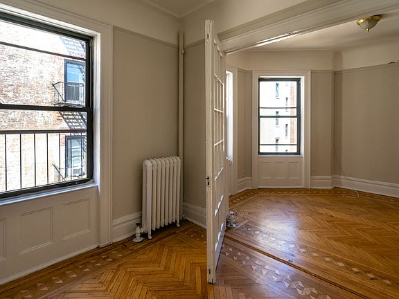 3rd image of 189 Claremont Ave APT 61