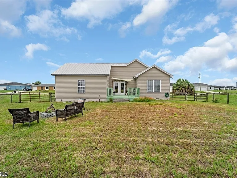 1177 Jay Ter — Photo 15