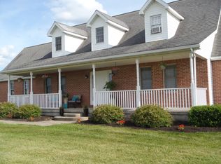 22424 Fairmount Rd, Wapakoneta, OH 45895