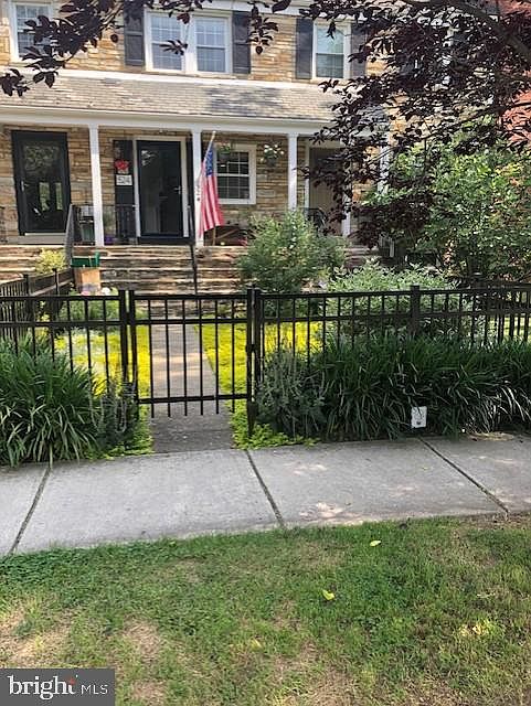 1st image of 524 E Alexandria Ave