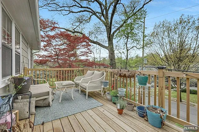 348 Evergreen Pl #2 — Photo 12