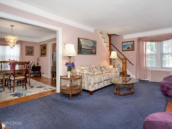 2nd image of 20 Kingston Ave