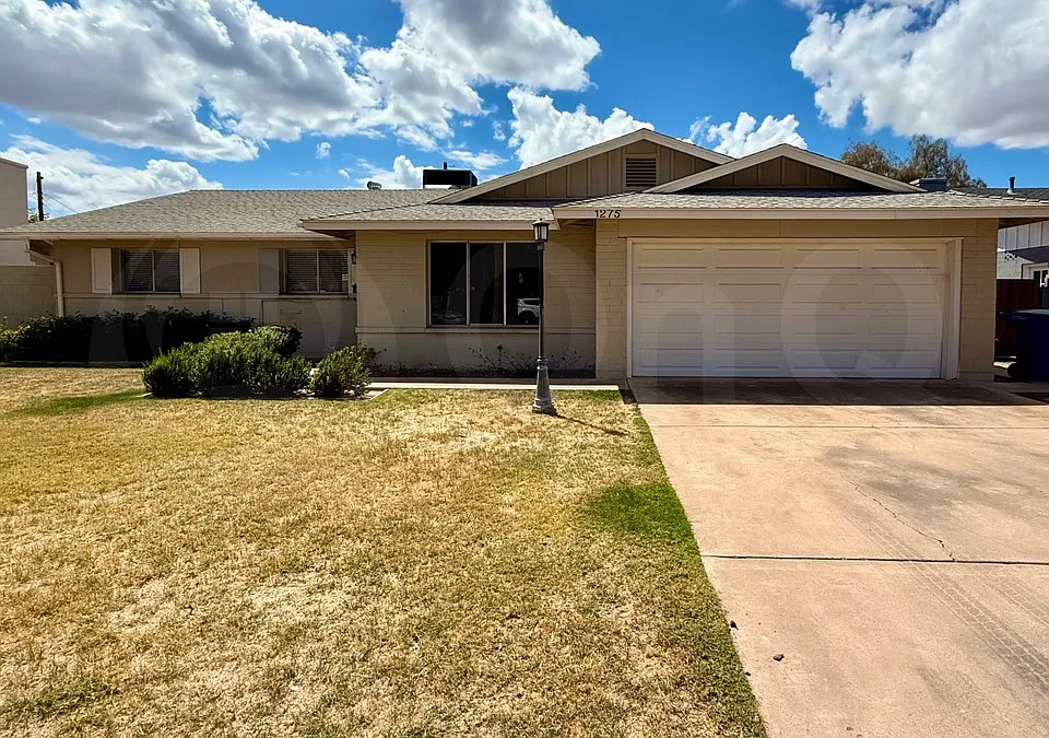 1275 E Loma Vista Dr