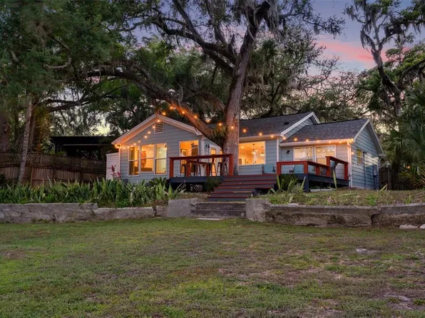 1502 E PARK CIRCLE, TAMPA, FL 33610