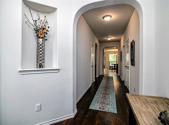 5th image of 4916 Lazy Oaks St