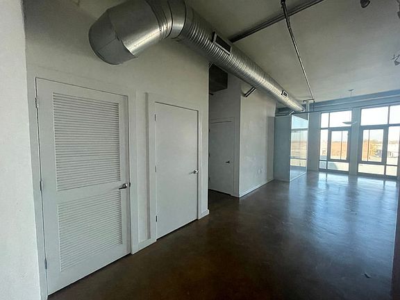 2nd image of 415 Saint Pauls Blvd Unit 409