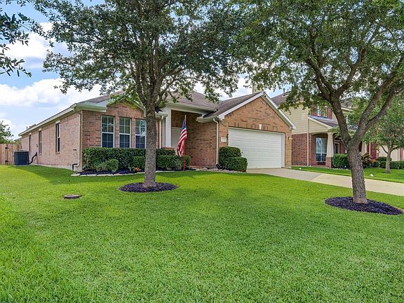 2nd image of 2220 Mangrove Bend Dr