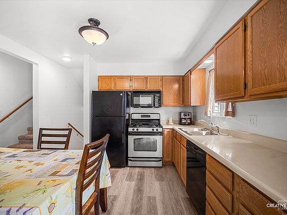 4th image of 29 Elm Ave