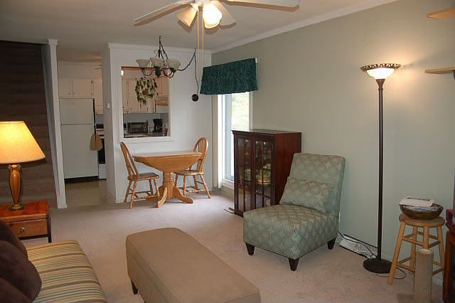 2nd image of 532 Summit House