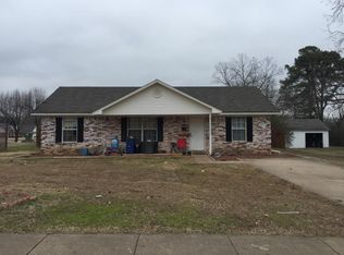 806 Louise St, Clarksville, AR 72830