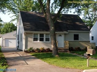 635 Ramona Ter, Machesney Park, IL 61115