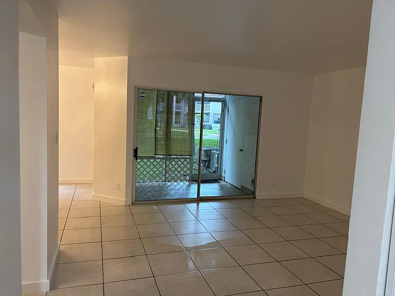13908 SW 91st Ter #13908 — Photo 4