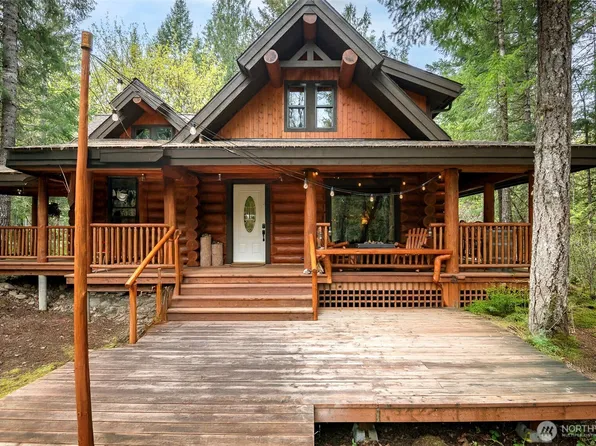 107 Goat Rocks Drive, Packwood, WA 98361