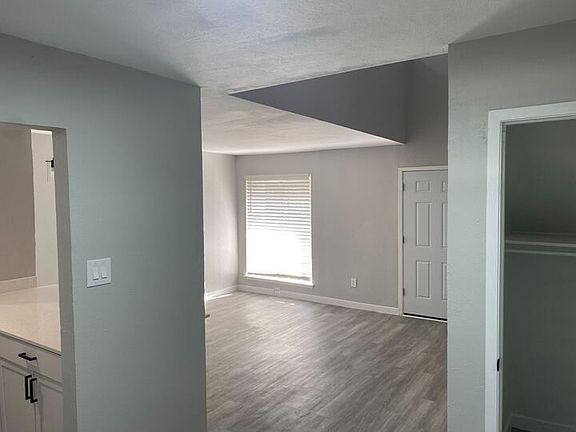 5th image of 2807 Bachman Dr #101