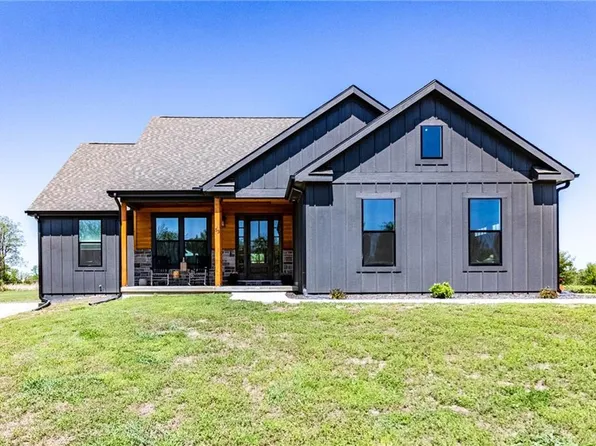 53 SW 150th Rd, Warrensburg, MO 64093