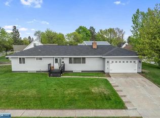 504 Dorchester Dr, Hoyt Lakes, MN 55750