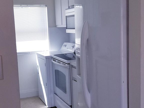 5th image of 12029 SW 110th Street Cir E