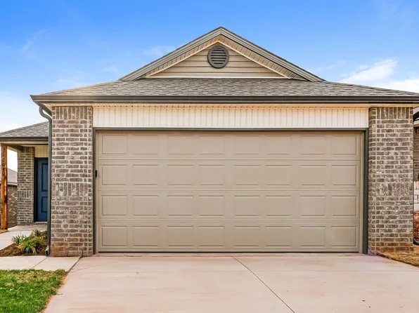 10040 Blackjack Rd, Yukon, OK 73099