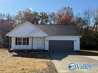 136 Ky Creed Ln, Rainsville, AL 35901