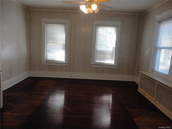3rd image of 13 Fostoria St