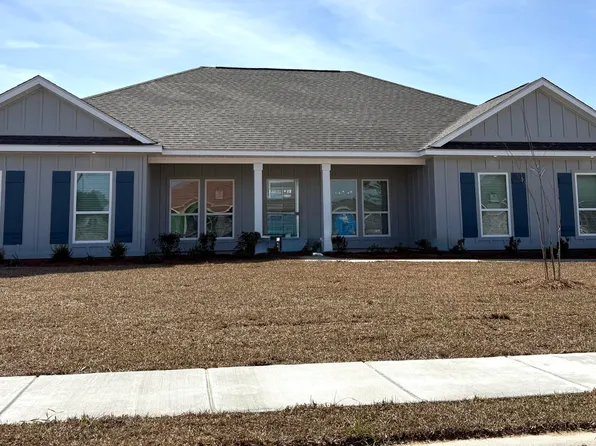 6621 Palm Pointe Dr, Ocean Springs, MS 39564