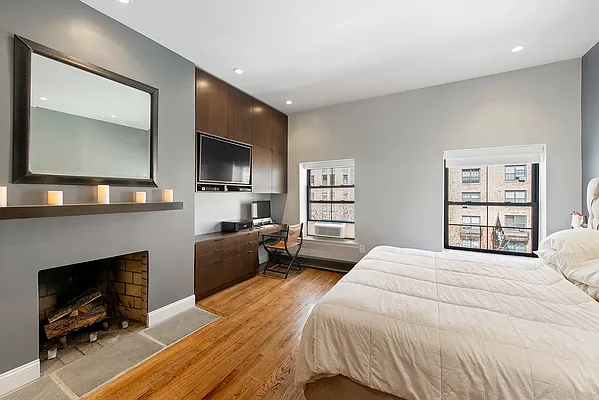 Sold by CORE | media 18